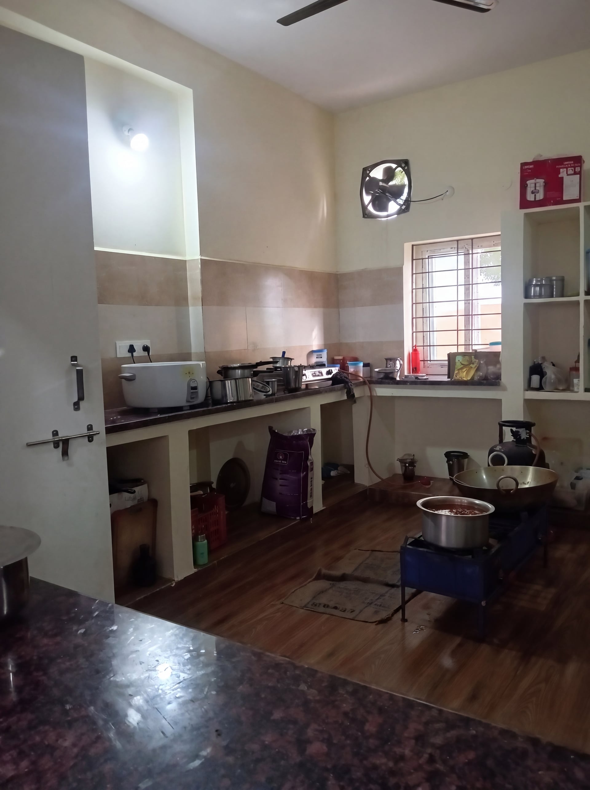 Common Kitchen (Wide View)